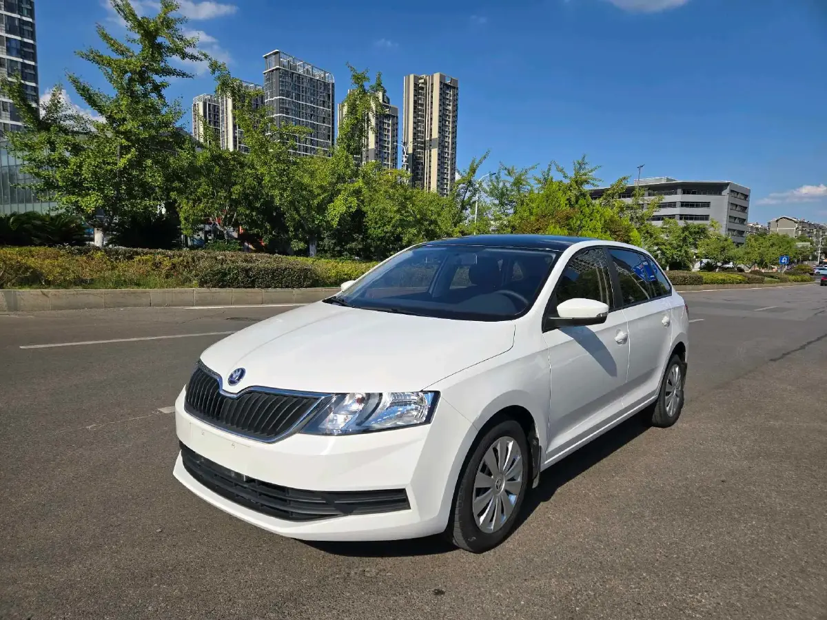 2019 Skoda Rapid Spaceback 1.5L 110HP L4 6AT