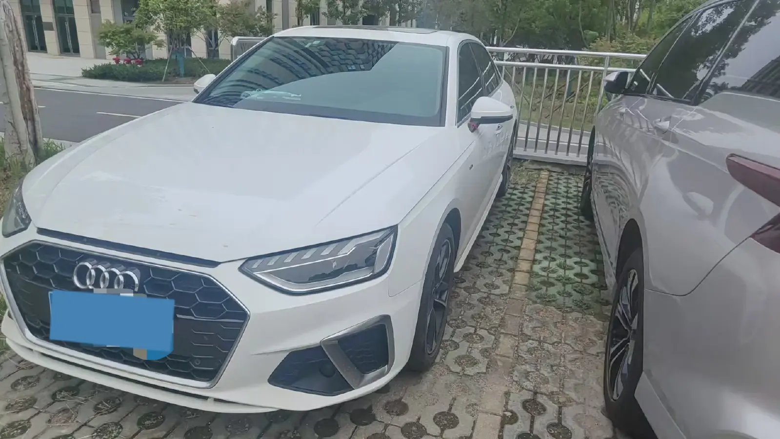2022 Audi A4L 2.0T 190HP L4 7DCT