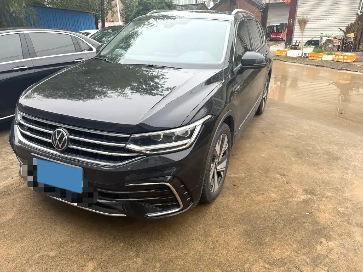 2023 Volkswagen Tiguan L 2.0T 186HP L4 7DCT