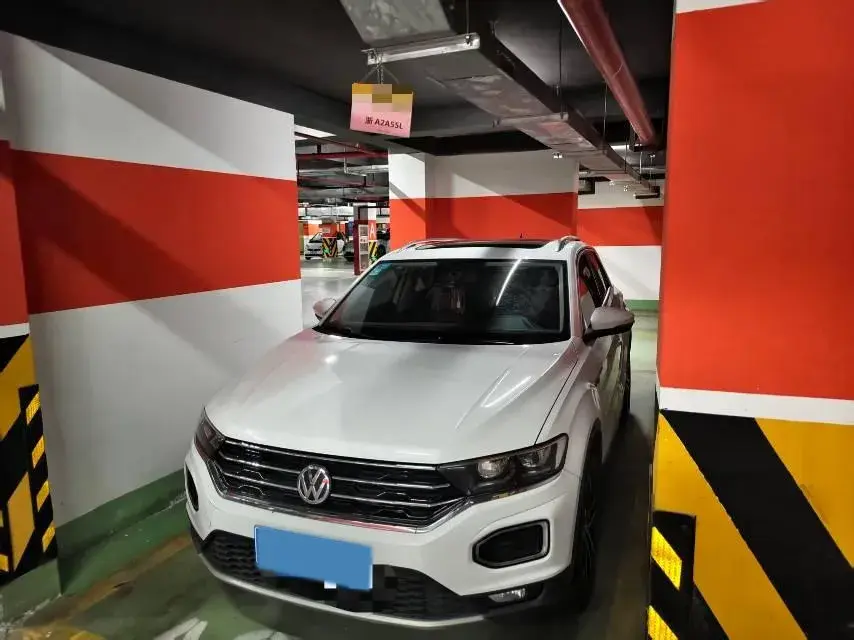 2020 Volkswagen T-Roc 1.4T 150HP L4 7DCT