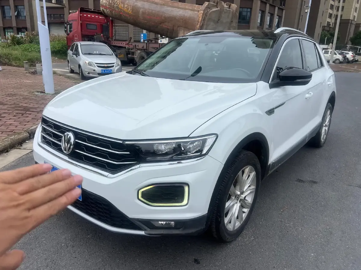 2018 Volkswagen T-Roc 1.4T 131HP L4 7DCT