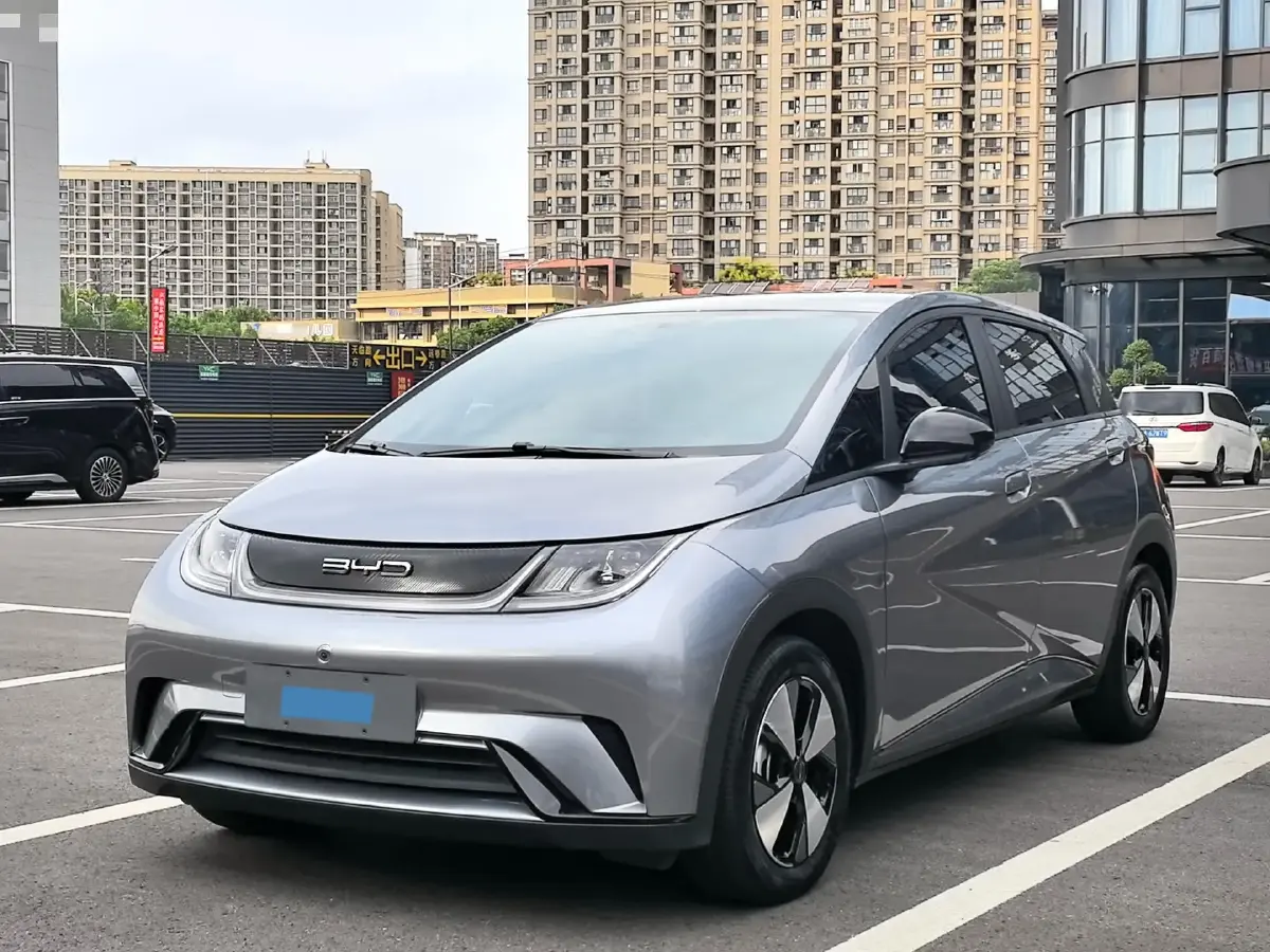 2023 BYD Dolphin BEV 44.928KWH