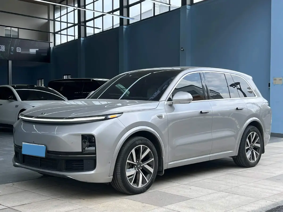 2023 Li L8 Range Extended 154HP REEV 40.9KWH