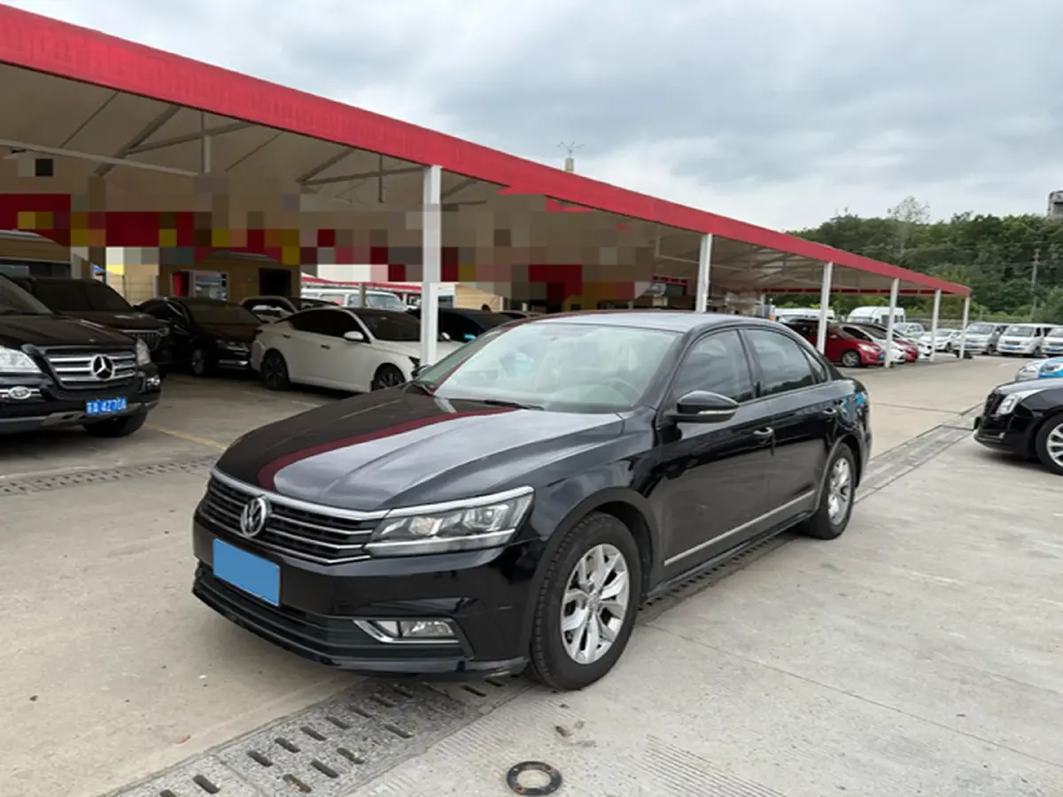 2017 Volkswagen Passat 1.4T 150HP L4 7DCT