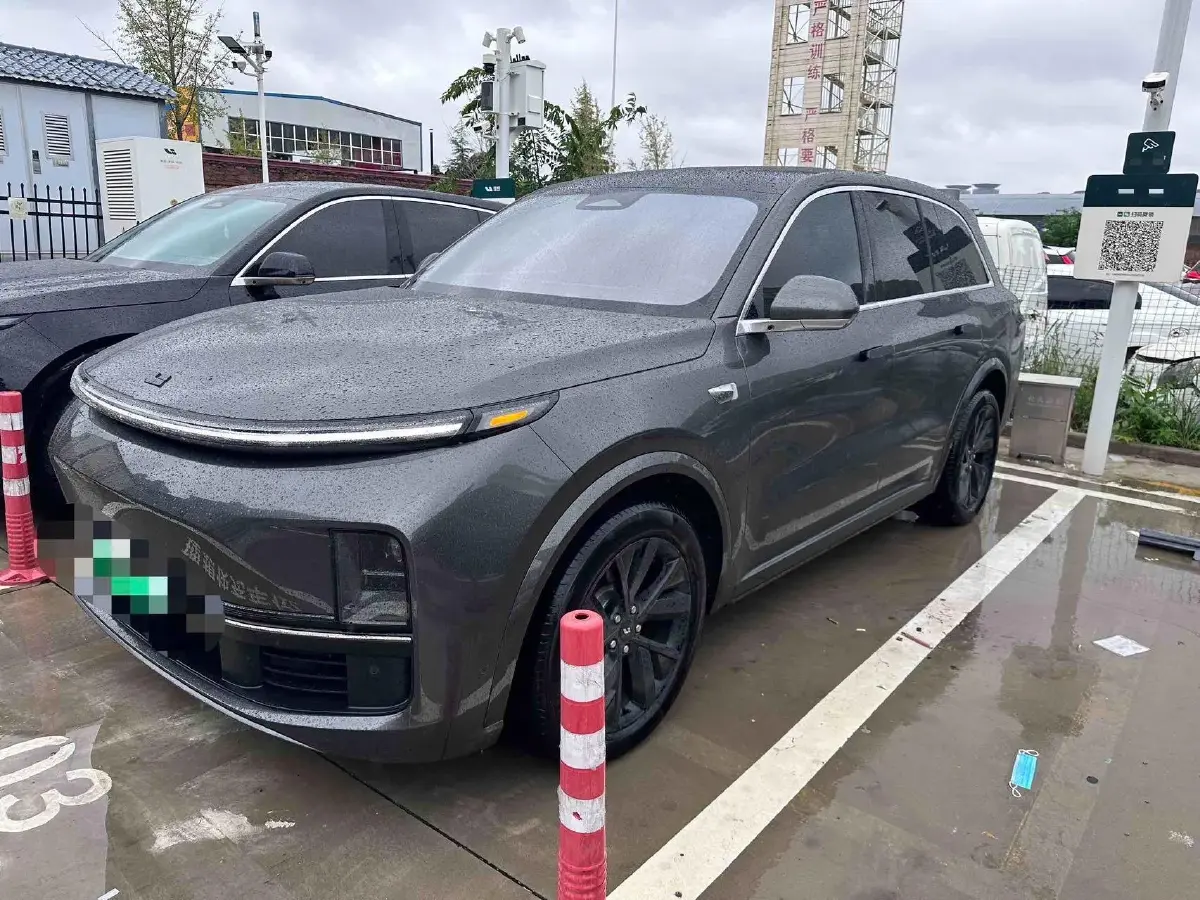 2023 Li L8 Range Extended 154HP REEV 40.9KWH