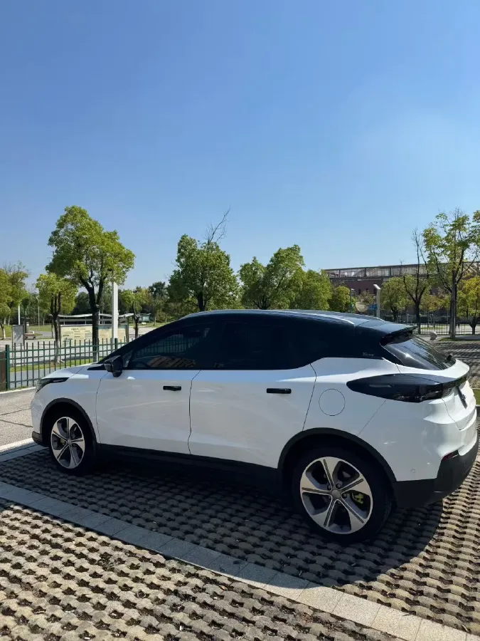 2022 Geometry M6 BEV 70KWH,autocango,china used car exporter,china ev exporter,chinese used car exporter,chinese used ev exporter