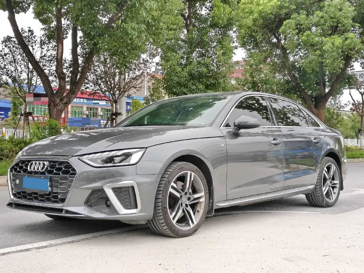 2020 Audi A4L 2.0T 150HP L4 7DCT