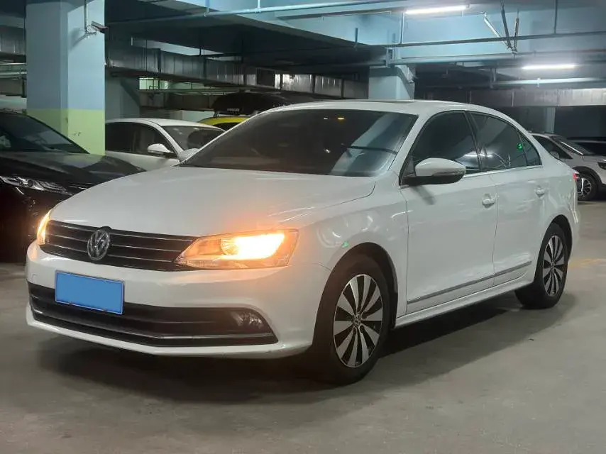 2018 Volkswagen Sagitar 1.6L 110HP L4 6AT