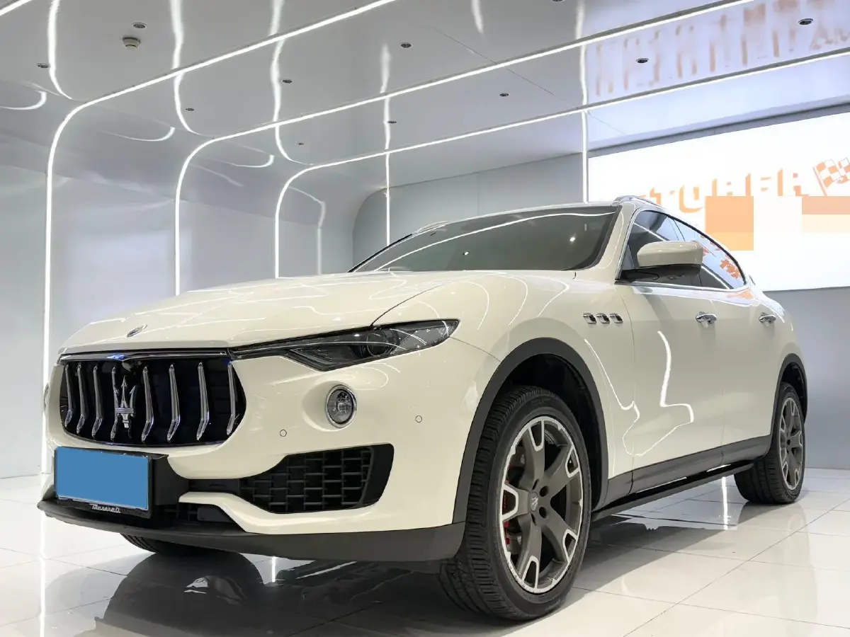 2018 Maserati Levante 3.0T 350HP V6 8AT