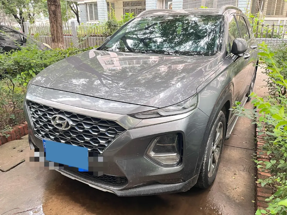 2019 Hyundai Santafe 2.0T 240HP L4 8AT