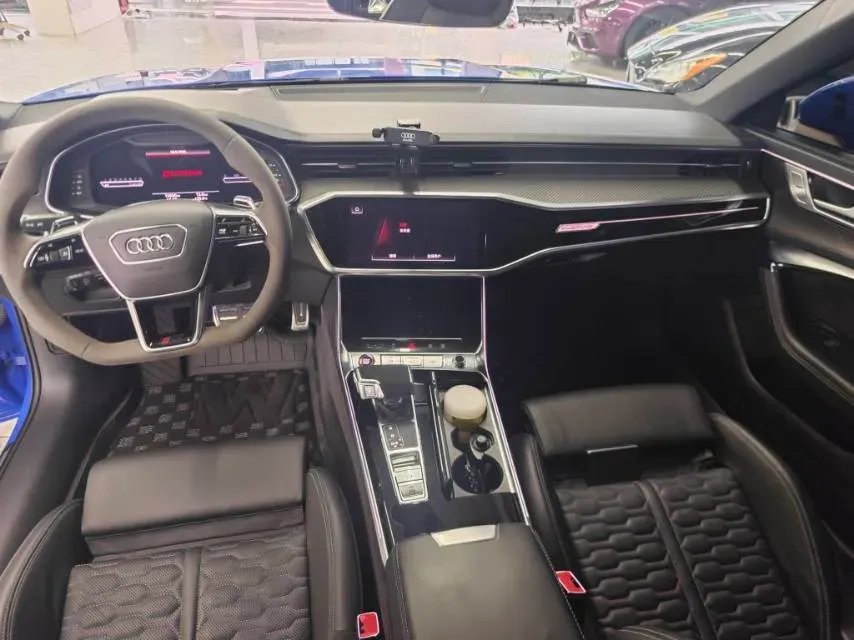 2021 Audi RS 6 4.0T 600HP V8 8AT,autocango,china used car exporter,china ev exporter,chinese used car exporter,chinese used ev exporter