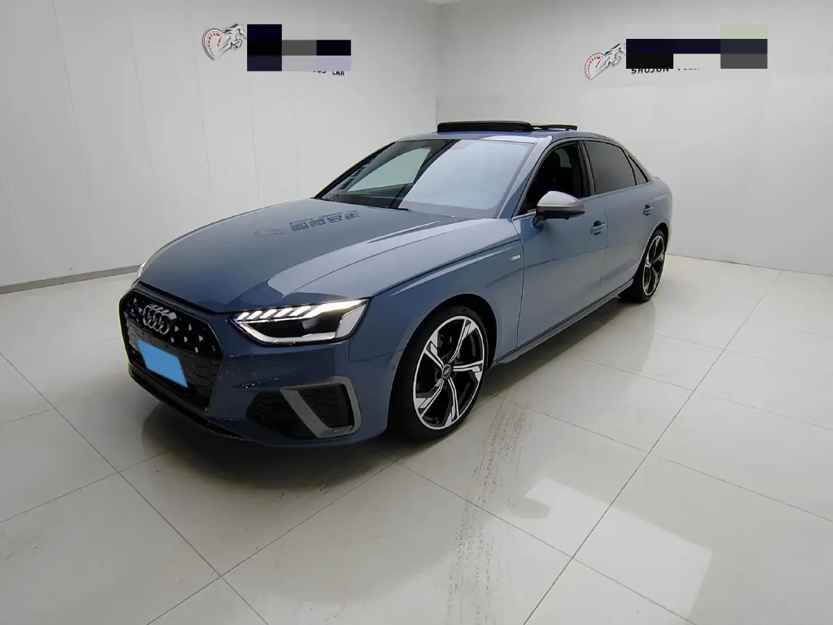 2022 Audi A4L 2.0T 190HP L4 7DCT