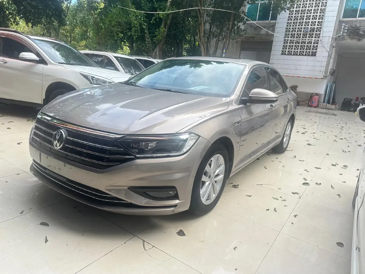 2020 Volkswagen Sagitar 1.4T 150HP L4 7DCT