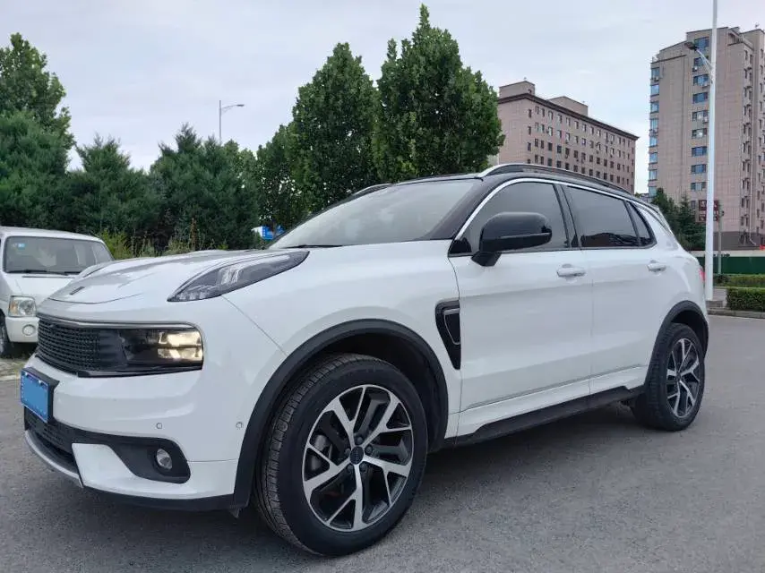 2017 LYNK&CO 01 2.0T 190HP L4 7DCT