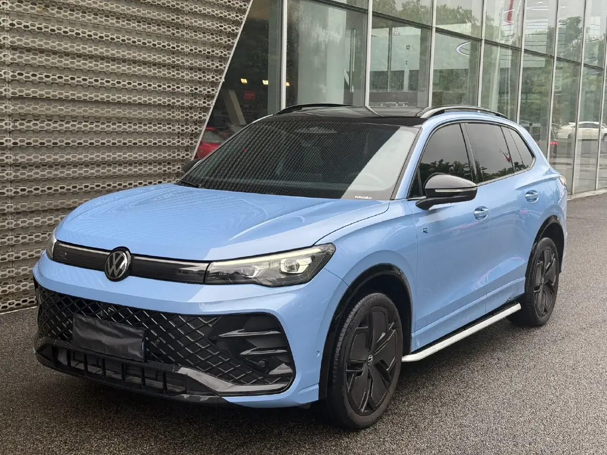 2024 Volkswagen Tiguan L 2.0T 220HP L4 7DCT