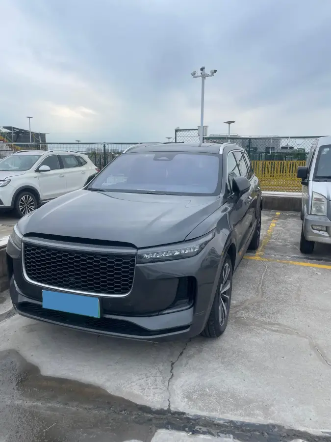 2021 Li ONE Range Extended 131HP REEV 40.5KWH