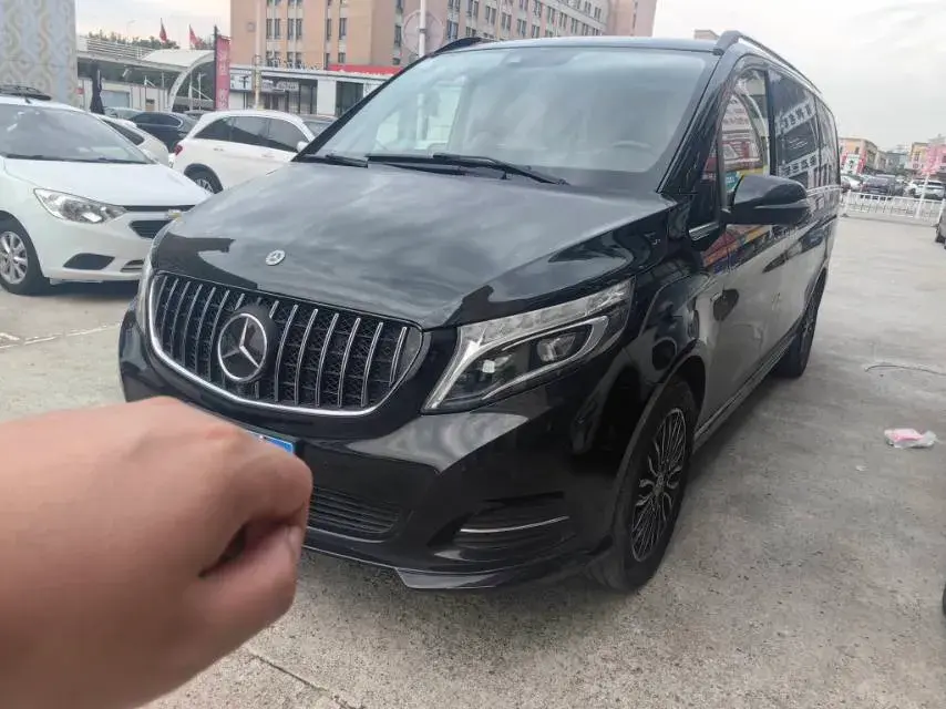 2018 Mercedes-Benz V Class 2.0T 211HP L4 7AT