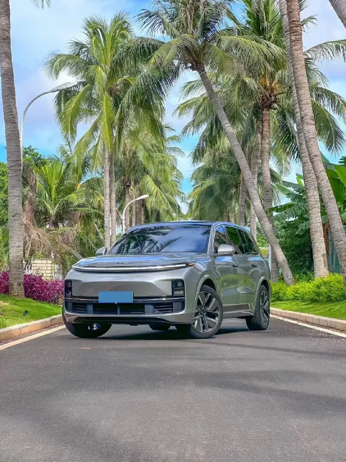 2023 Li L9 Range Extended 154HP REEV 42.6KWH