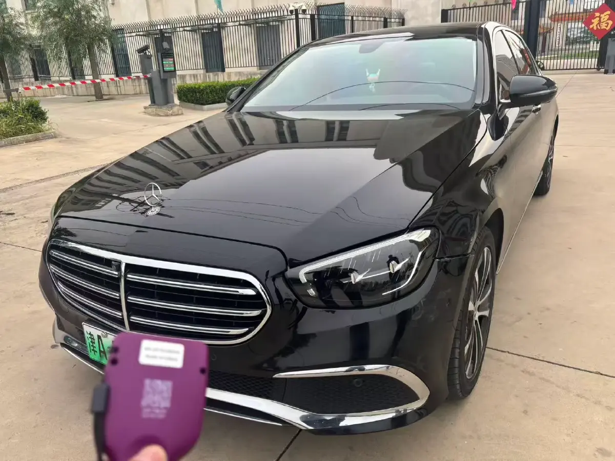2022 Mercedes-Benz E Class 2.0T 211HP L4 9AT PHEV 25.4KWH