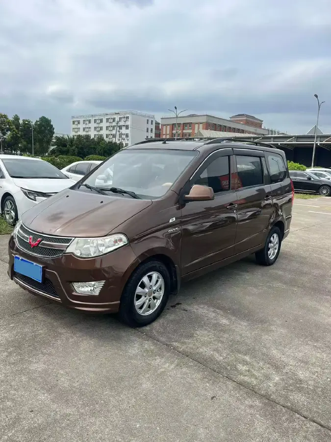2016 WuLing HongGuang 1.5L 112HP L4 5MT