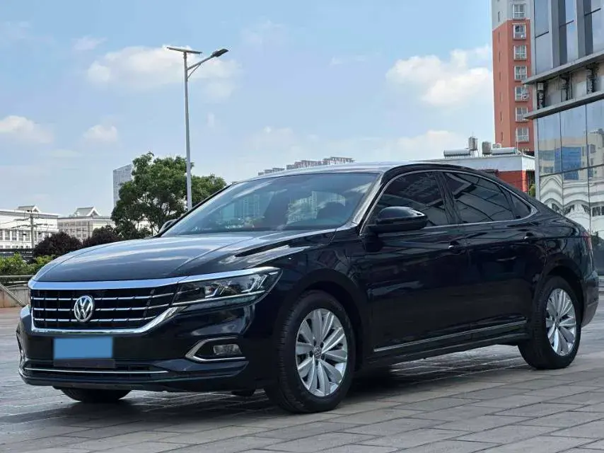 2019 Volkswagen Passat 2.0T 186HP L4 7DCT