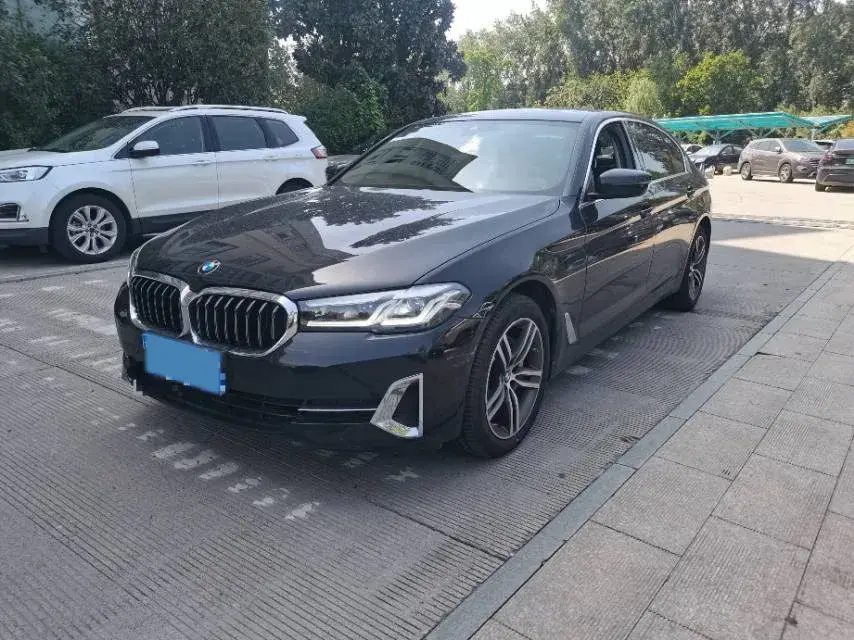 2023 BMW 5 Series 2.0T 245HP L4 8AT