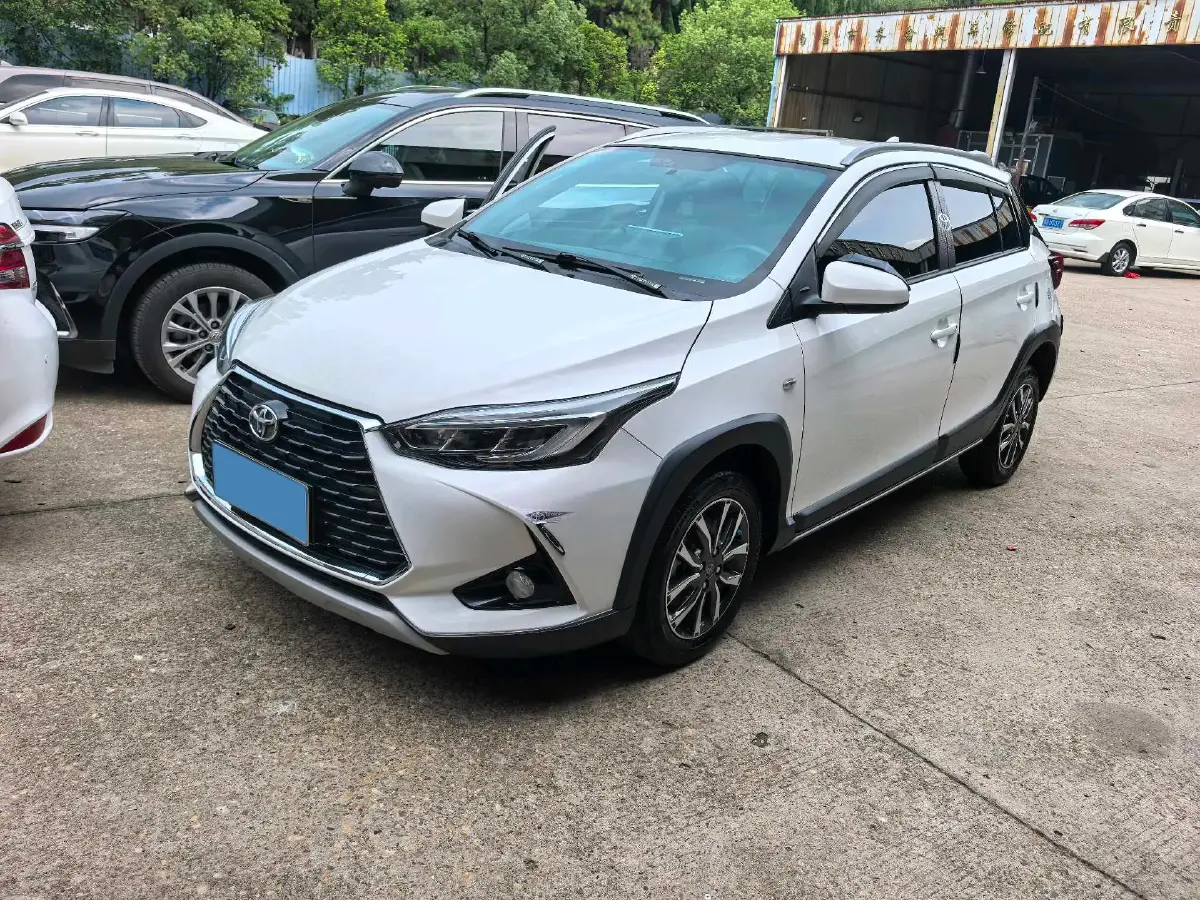 2021 Toyota Yaris L 1.5L 112HP L4 CVT
