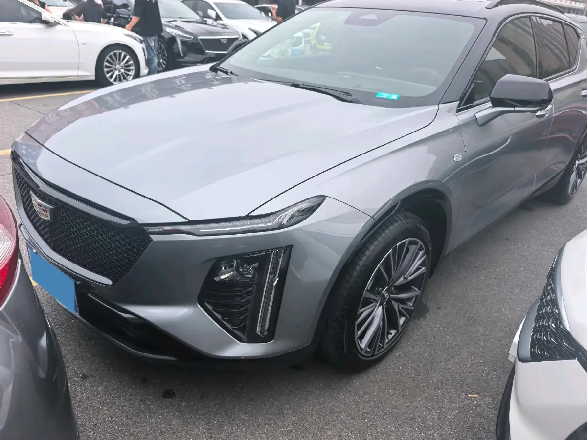 2023 Cadillac GT4 1.5T 211HP L4 9AT