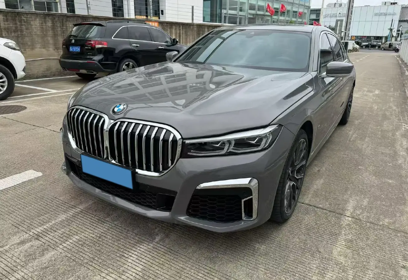 2021 BMW 7 Series 3.0T 340HP L6 8AT