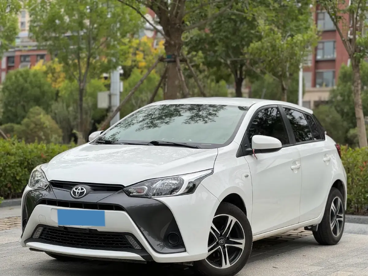 2018 Toyota Yaris L 1.5L 107HP L4 CVT