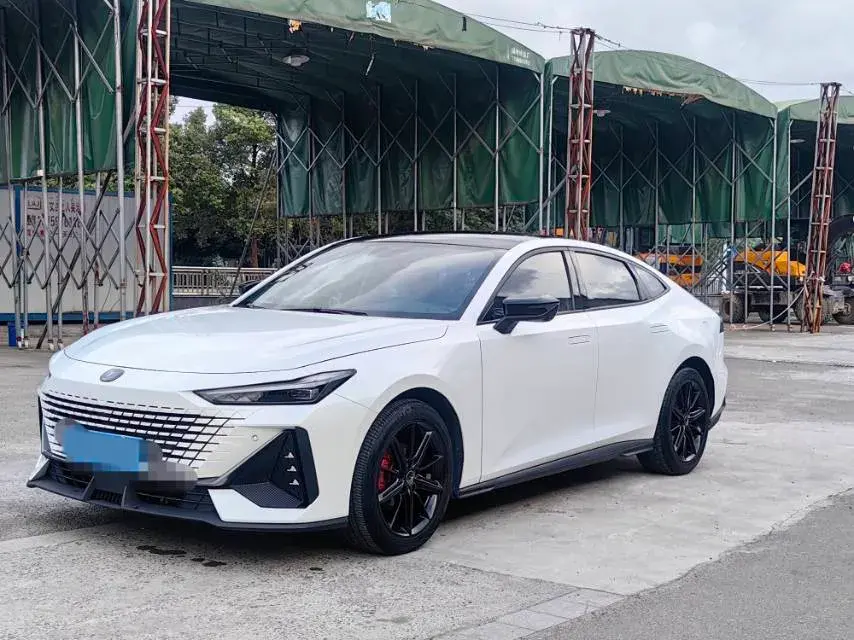 2022 ChangAn UNI-V 1.5T 188HP L4 7DCT