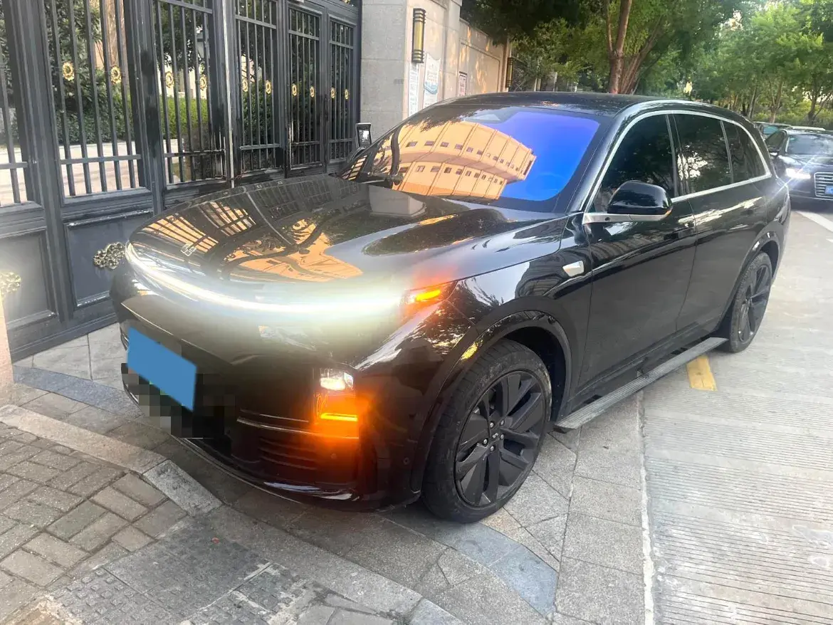 2023 Li L7 Range Extended 154HP REEV 40.9KWH