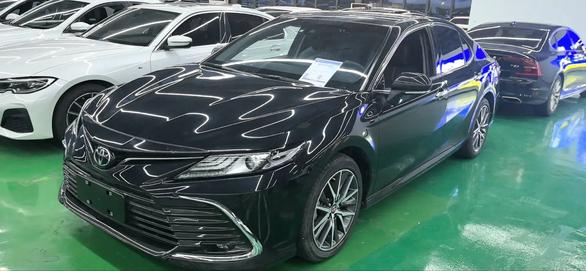2021 Toyota Camry 2.5L 209HP L4 8AT