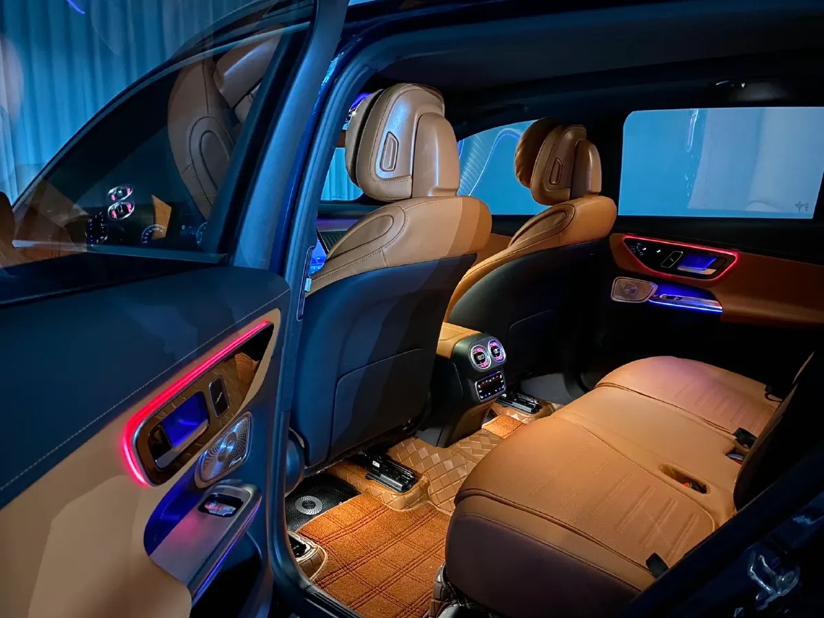 2023 Mercedes-Benz GLC Class 2.0T 258HP L4 9AT,autocango,china used car exporter,china ev exporter,chinese used car exporter,chinese used ev exporter