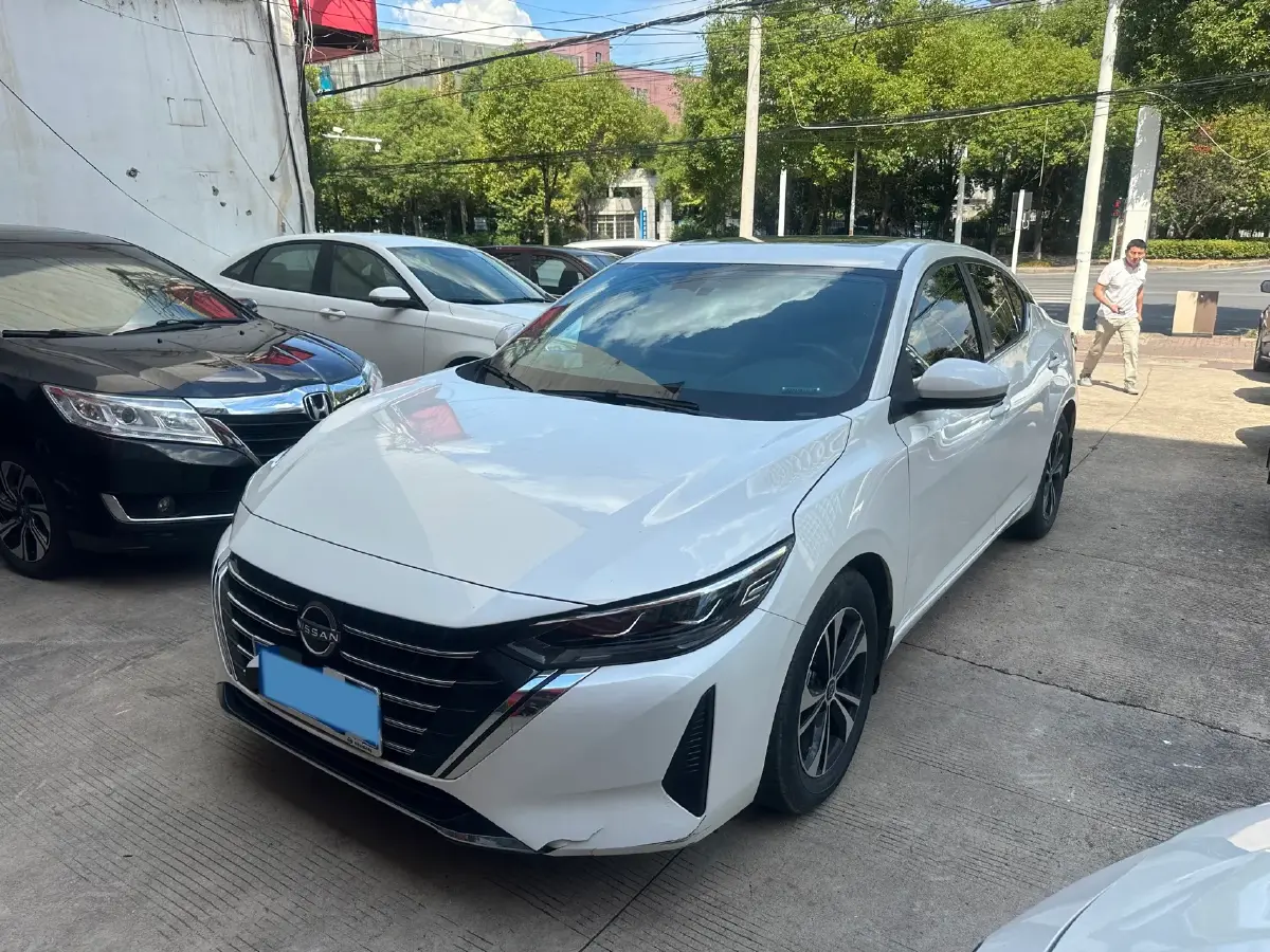 2023 Nissan Sylphy 1.6L 135HP L4 CVT