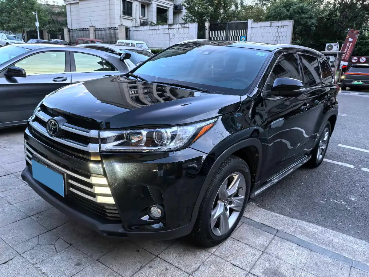 2021 Toyota Highlander 2.0T 220HP L4 6AT