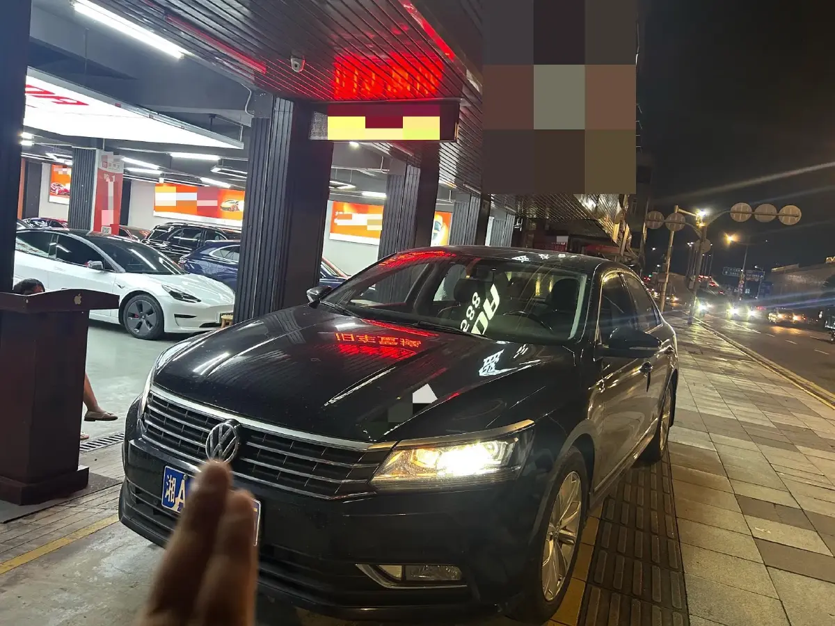 2017 Volkswagen Passat 1.4T 150HP L4 7DCT