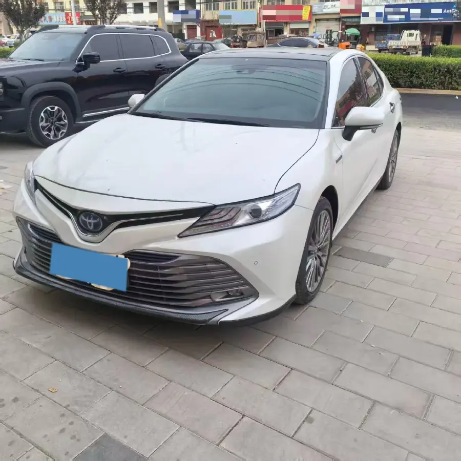 2019 Toyota Camry 2.5L 178HP L4 E-CVT Hybrid
