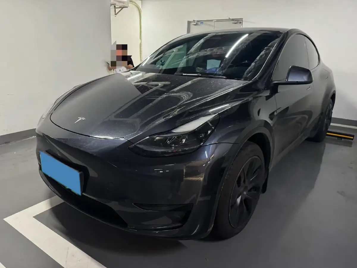 2024 Tesla Model Y BEV 60KWH