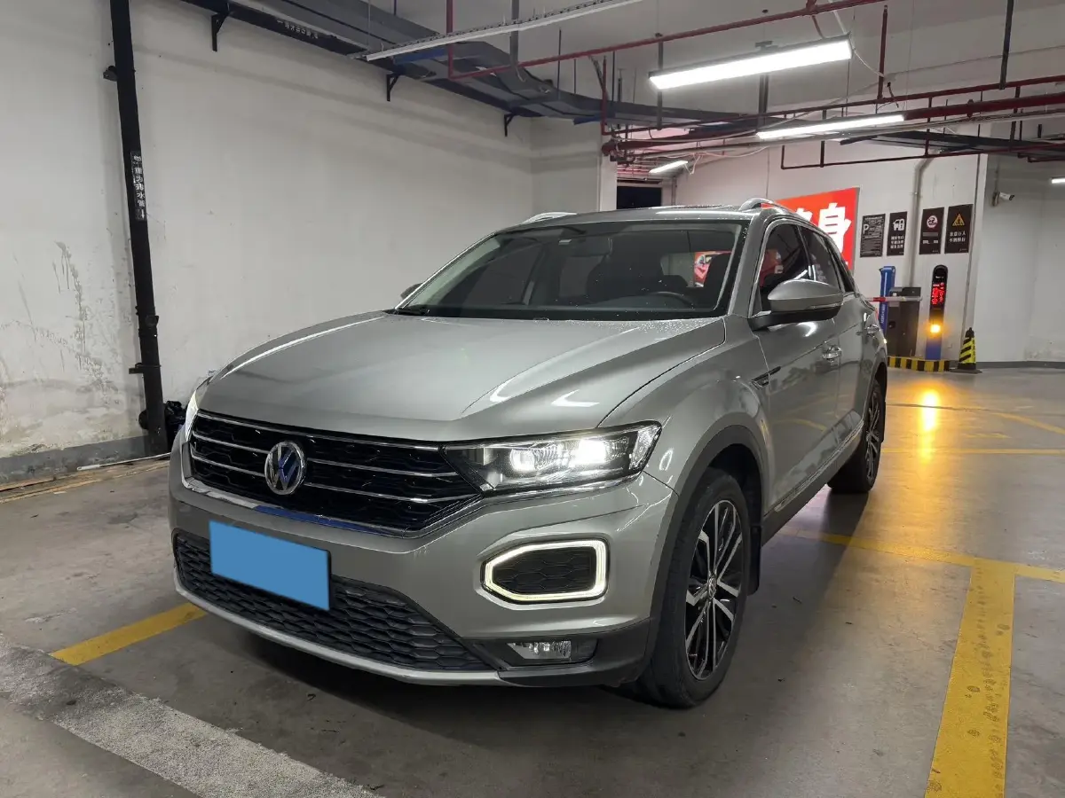 2018 Volkswagen T-Roc 1.4T 150HP L4 7DCT