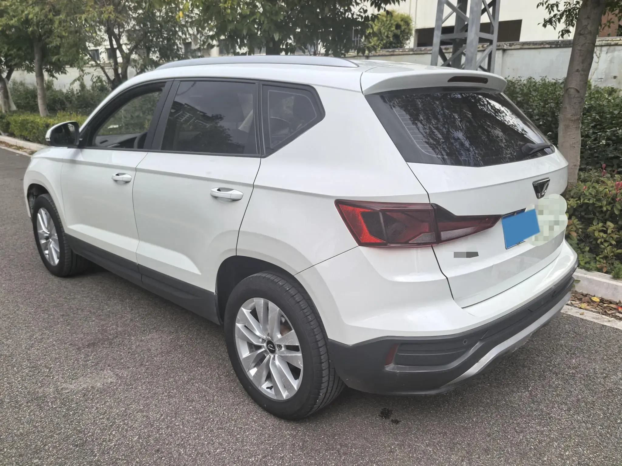 2021 JETTA VS5 thumbnail 3