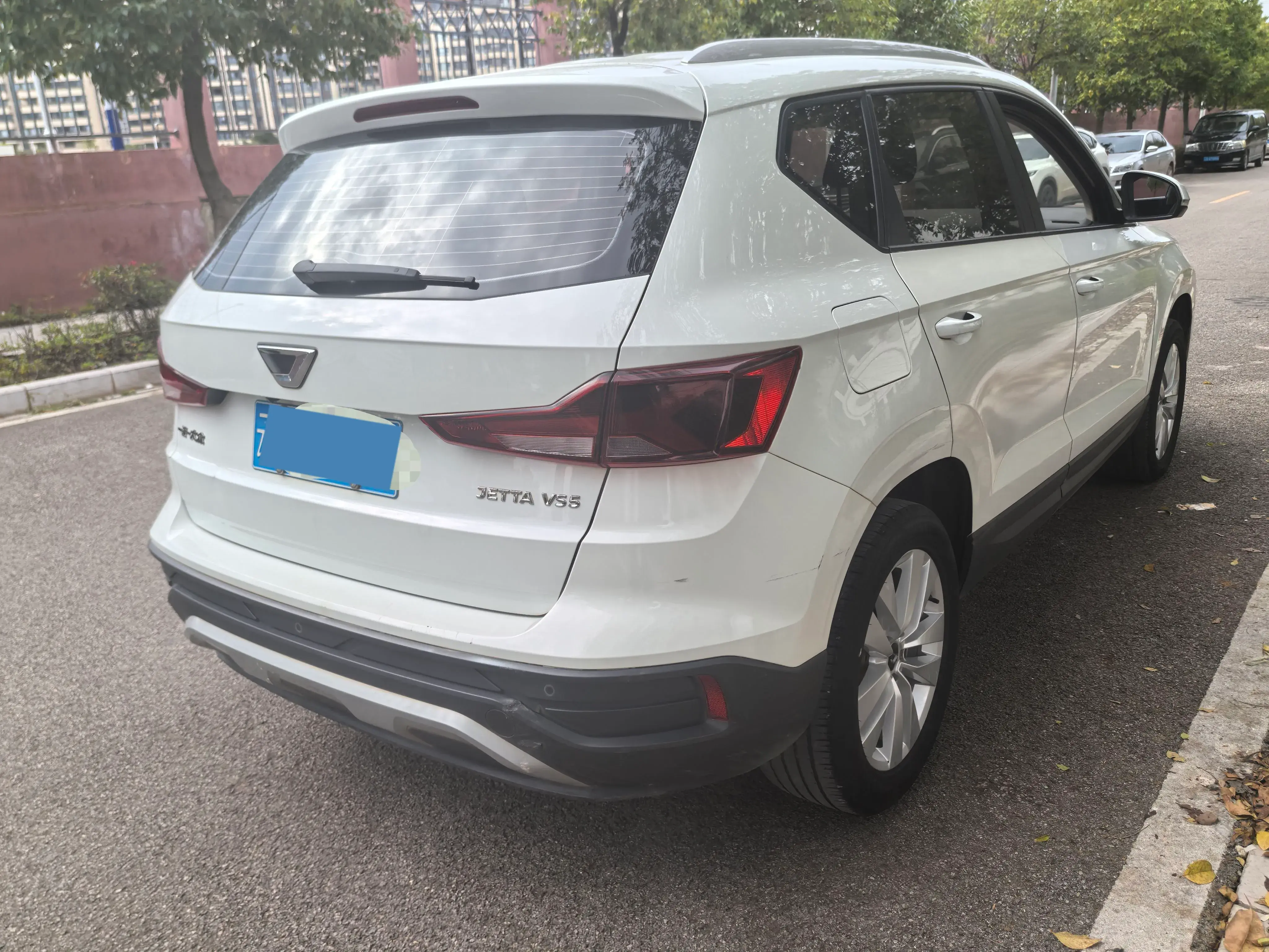 2021 JETTA VS5 thumbnail 4