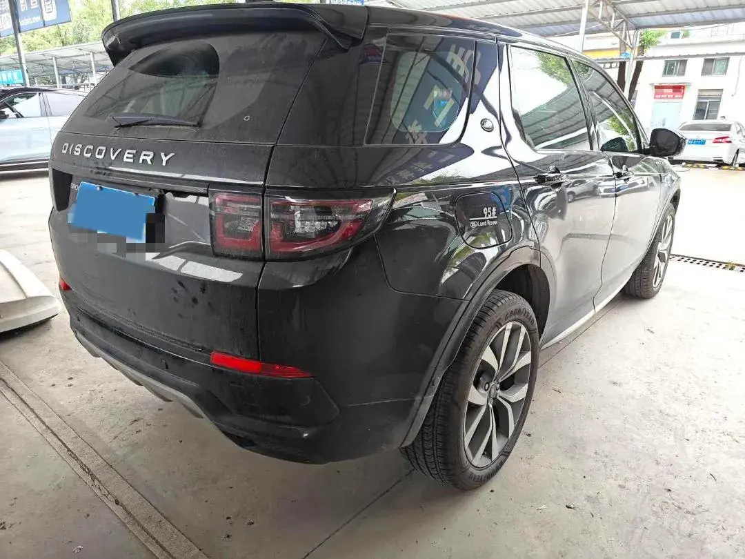 2024 LAND ROVER thumbnail 3