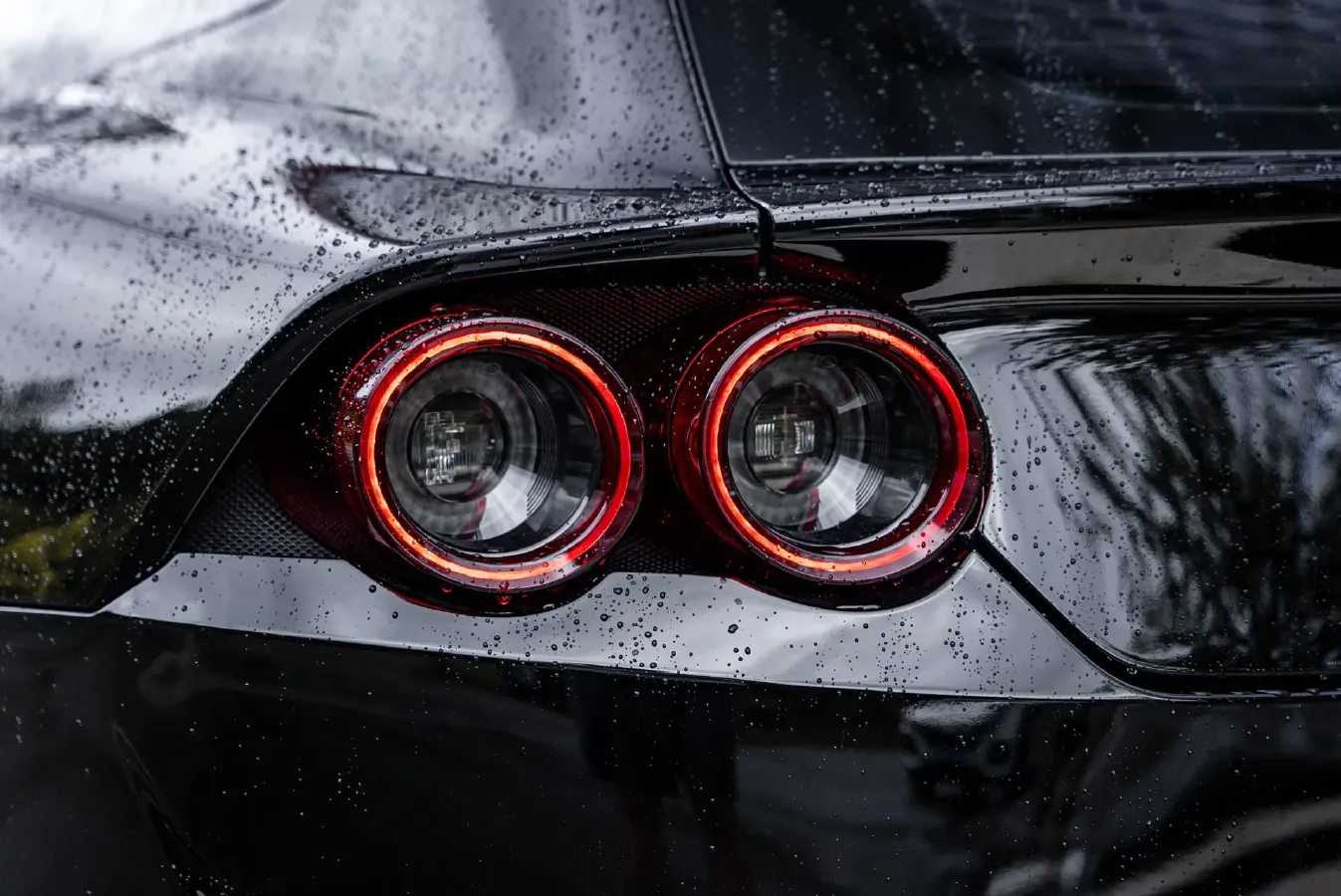 2017 Ferrari GTC4 Lusso 3.9T 609HP V8 7DCT,autocango,china used car exporter,china ev exporter,chinese used car exporter,chinese used ev exporter