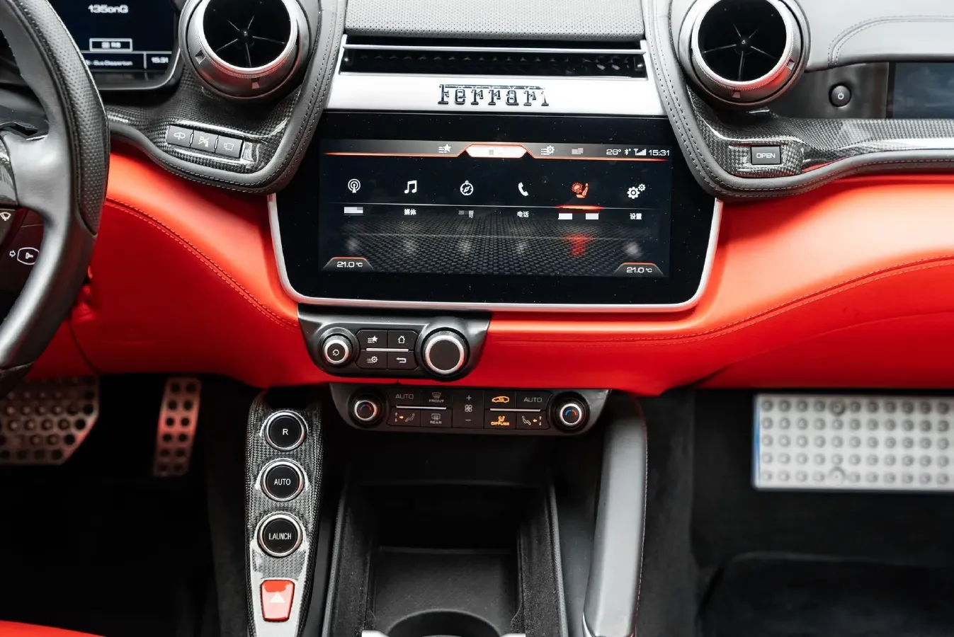 2017 Ferrari GTC4 Lusso 3.9T 609HP V8 7DCT,autocango,china used car exporter,china ev exporter,chinese used car exporter,chinese used ev exporter