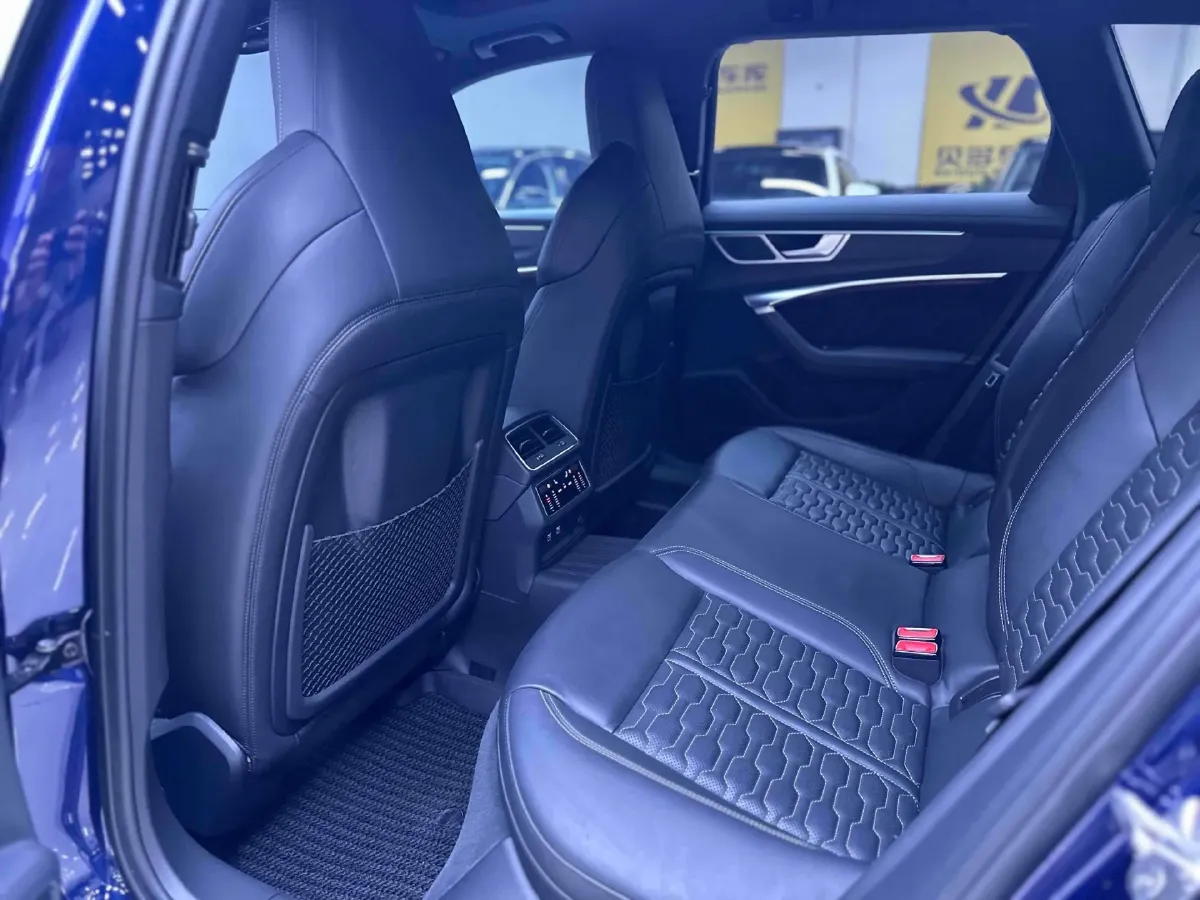 2021 Audi RS 6 4.0T 600HP V8 8AT,autocango,china used car exporter,china ev exporter,chinese used car exporter,chinese used ev exporter