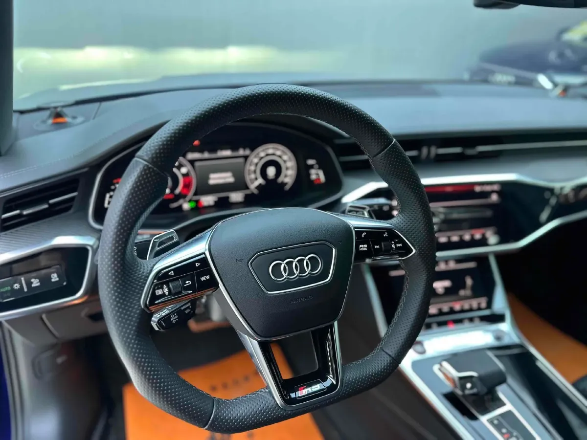 2021 Audi RS 6 4.0T 600HP V8 8AT,autocango,china used car exporter,china ev exporter,chinese used car exporter,chinese used ev exporter