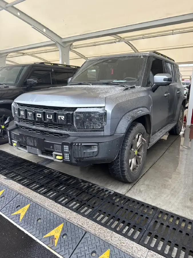 2023 Jetour Traveller 2.0T 254HP L4 8AT