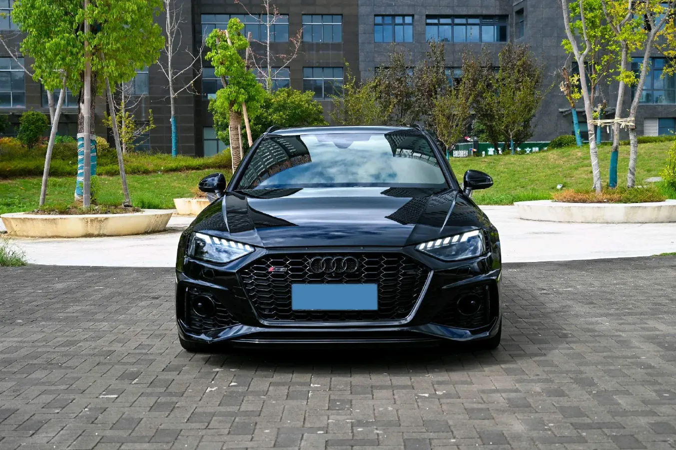 2022 Audi RS 4 2.9T 450HP V6 8AT,autocango,china used car exporter,china ev exporter,chinese used car exporter,chinese used ev exporter
