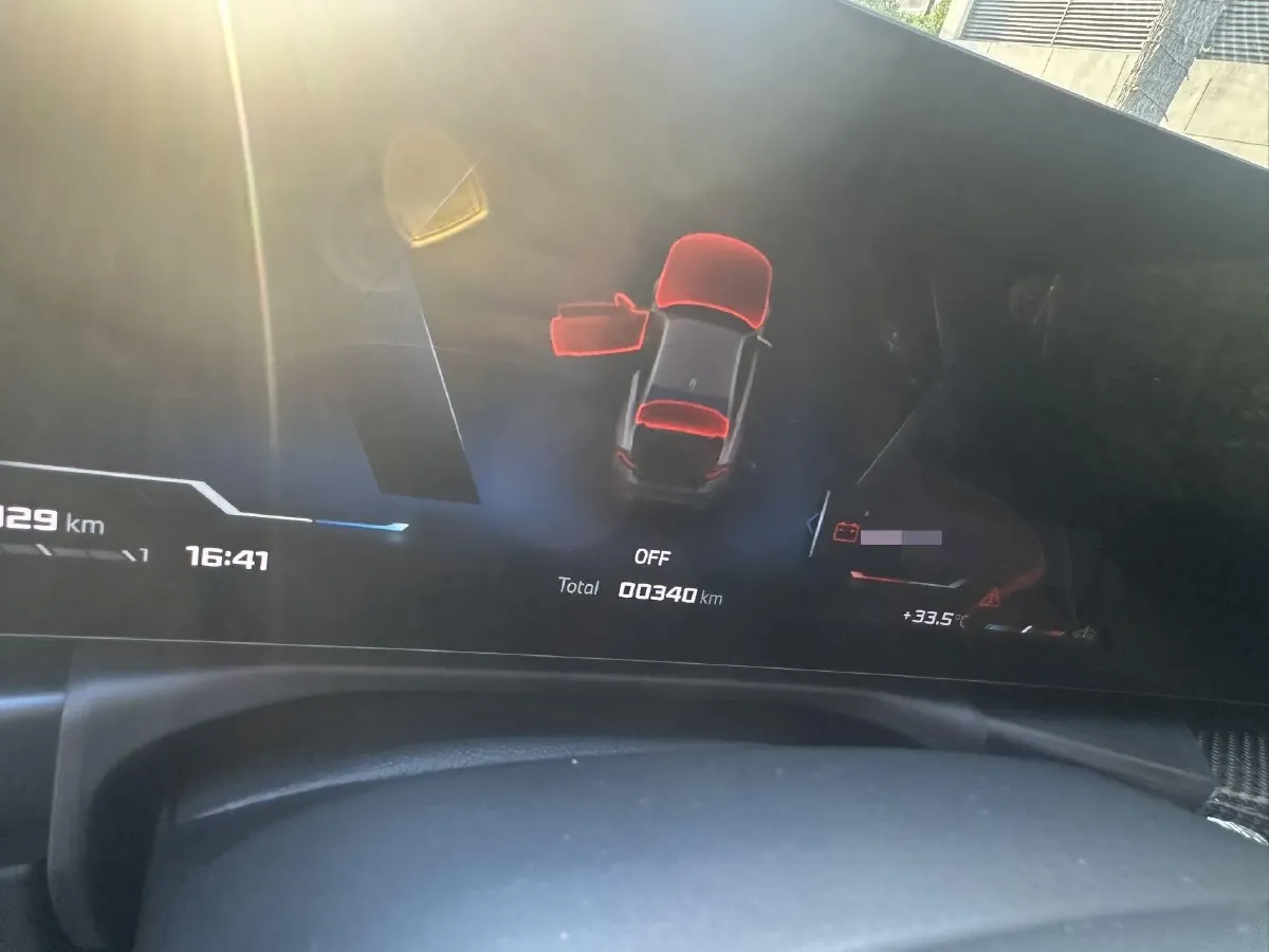 2024 BMW 3.0T 333HP L6 8AT,autocango,china used car exporter,china ev exporter,chinese used car exporter,chinese used ev exporter